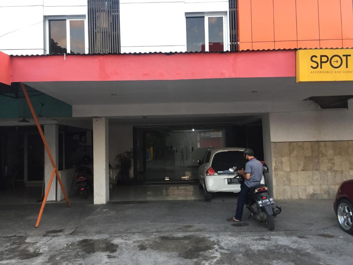 Wisma Maysara Makassar Redpartner Exterior foto